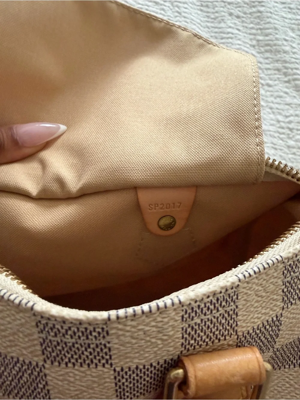 Louis Vuitton stylish checkered
